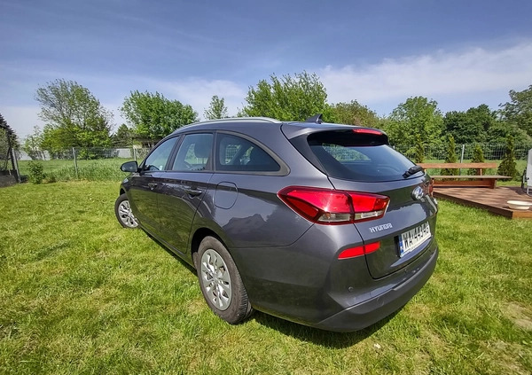 Hyundai I30 cena 56000 przebieg: 105000, rok produkcji 2019 z Warszawa małe 172